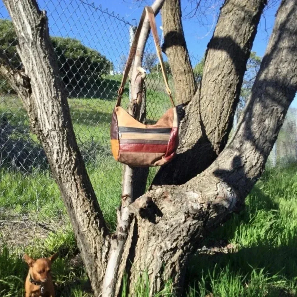 Vintage 70s Brown Natural Pebbled Leather Patchwork Boho Hobo Crossbody Bag